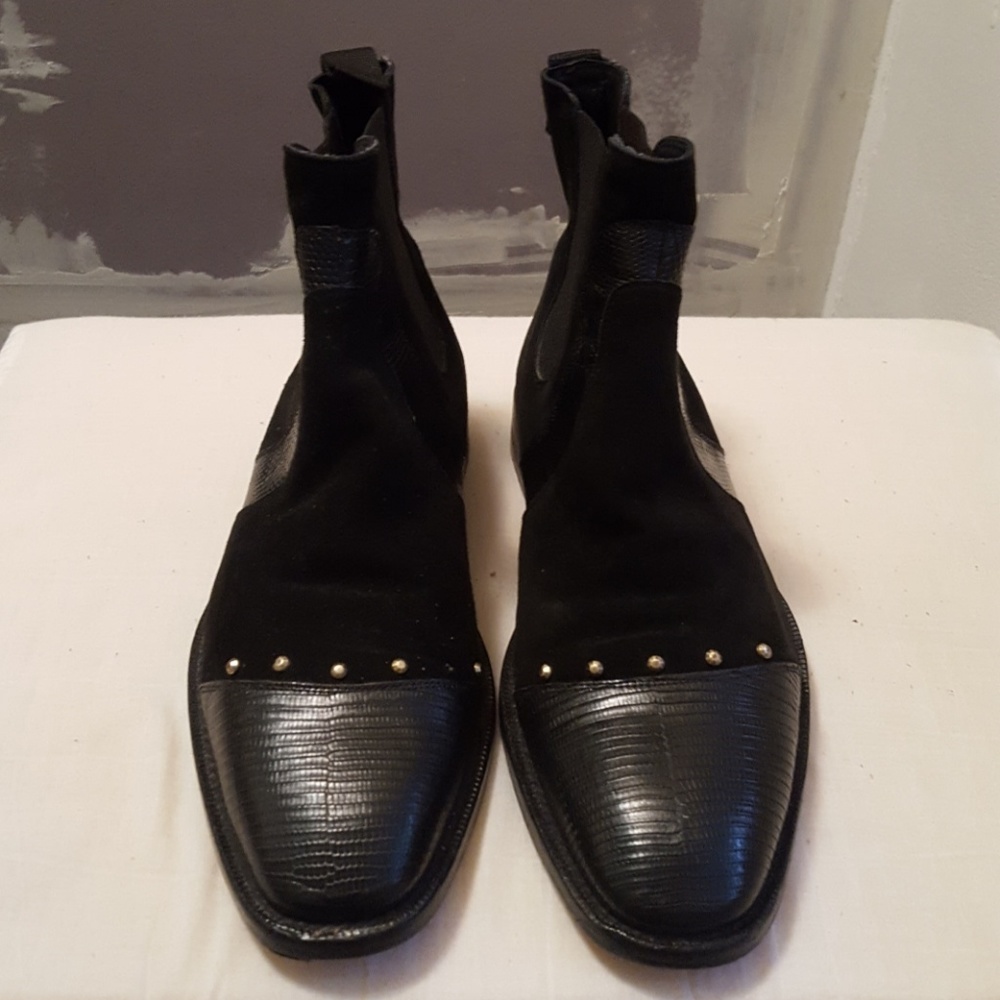 Valentino Garavani boots